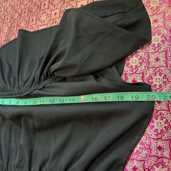 Banana Republic Small Off shoulder Ruffled Top - Picture 10 of 14